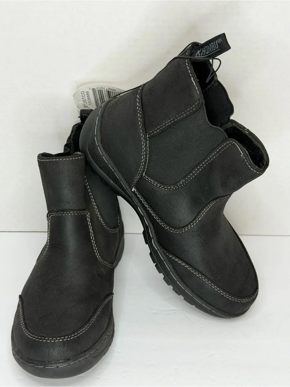 Khombu Women’s 6 Black Chelsea Boots Faux Fur Lined Stretch NWT